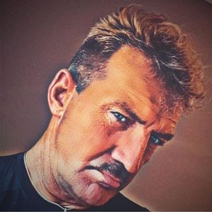 Meet your Posher, Todd